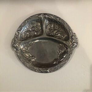 Vintage Arthur Court Aluminum Bunnies Divided Baby Plate 3 Sections